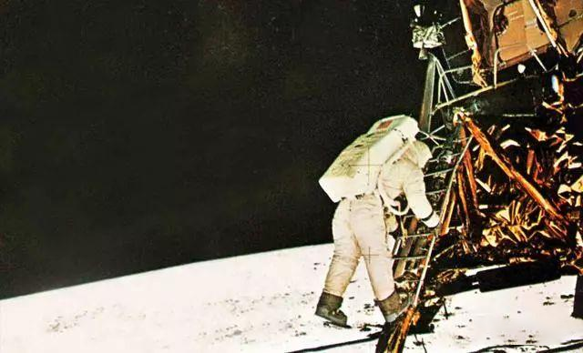 全自动芯片烧录机_ic自动烧录器 全自动芯片烧录机_ic自动烧录器